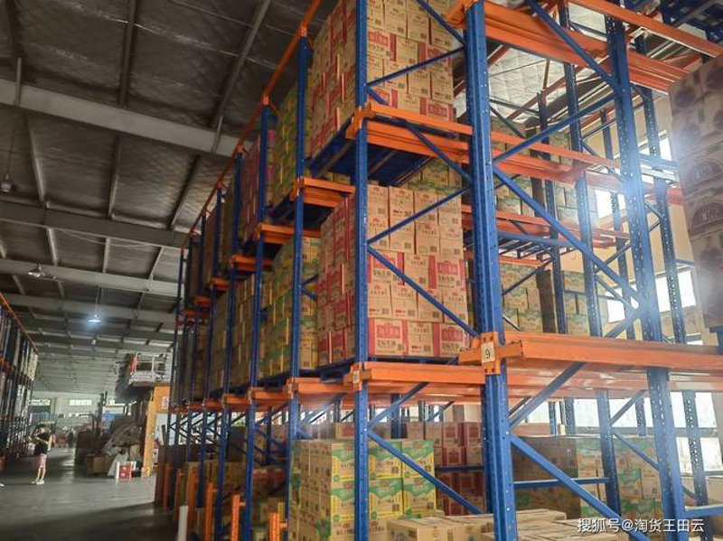 商务礼品定制，企业形象传达的艺术